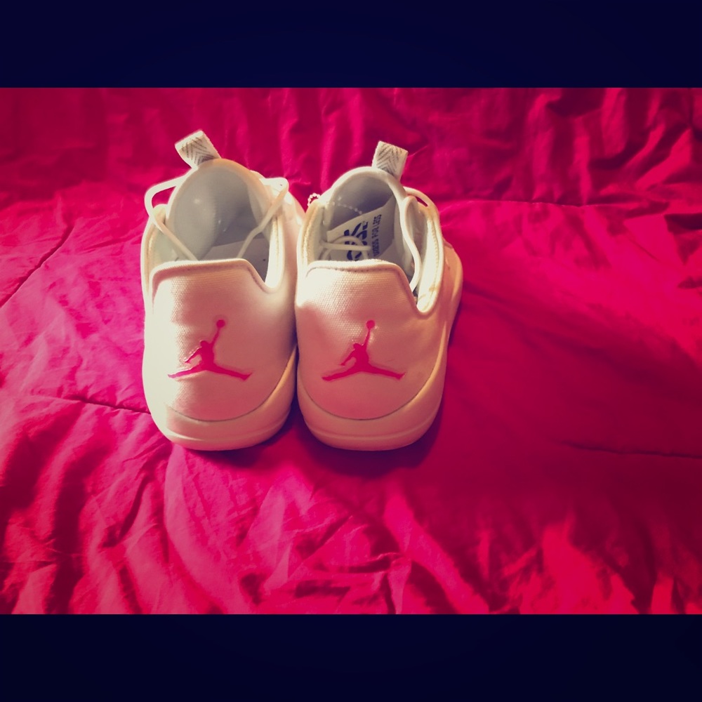 Brand new Jordan’s. Never worn.  No box. Size 7.
